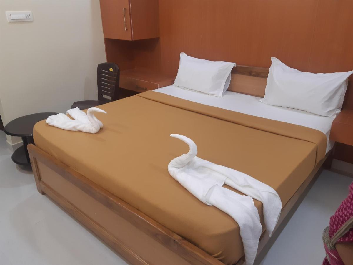 Aranmagan Residency Hotel Tiruchchendūr Exterior foto